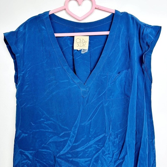 Chaser NWOT V-Neck Cap Sleeve Hi-Low Casual Shift Mini Dress Blue Size Medium - Picture 2 of 5